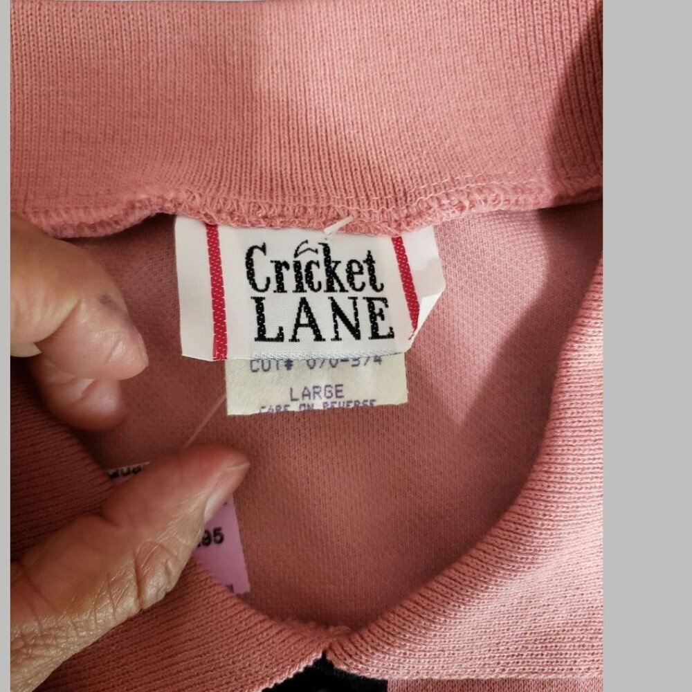 Cricket Lane Vtg Sweater With Black Embroidery & Faux Buttons Pink/black Large - Picture 3 of 10